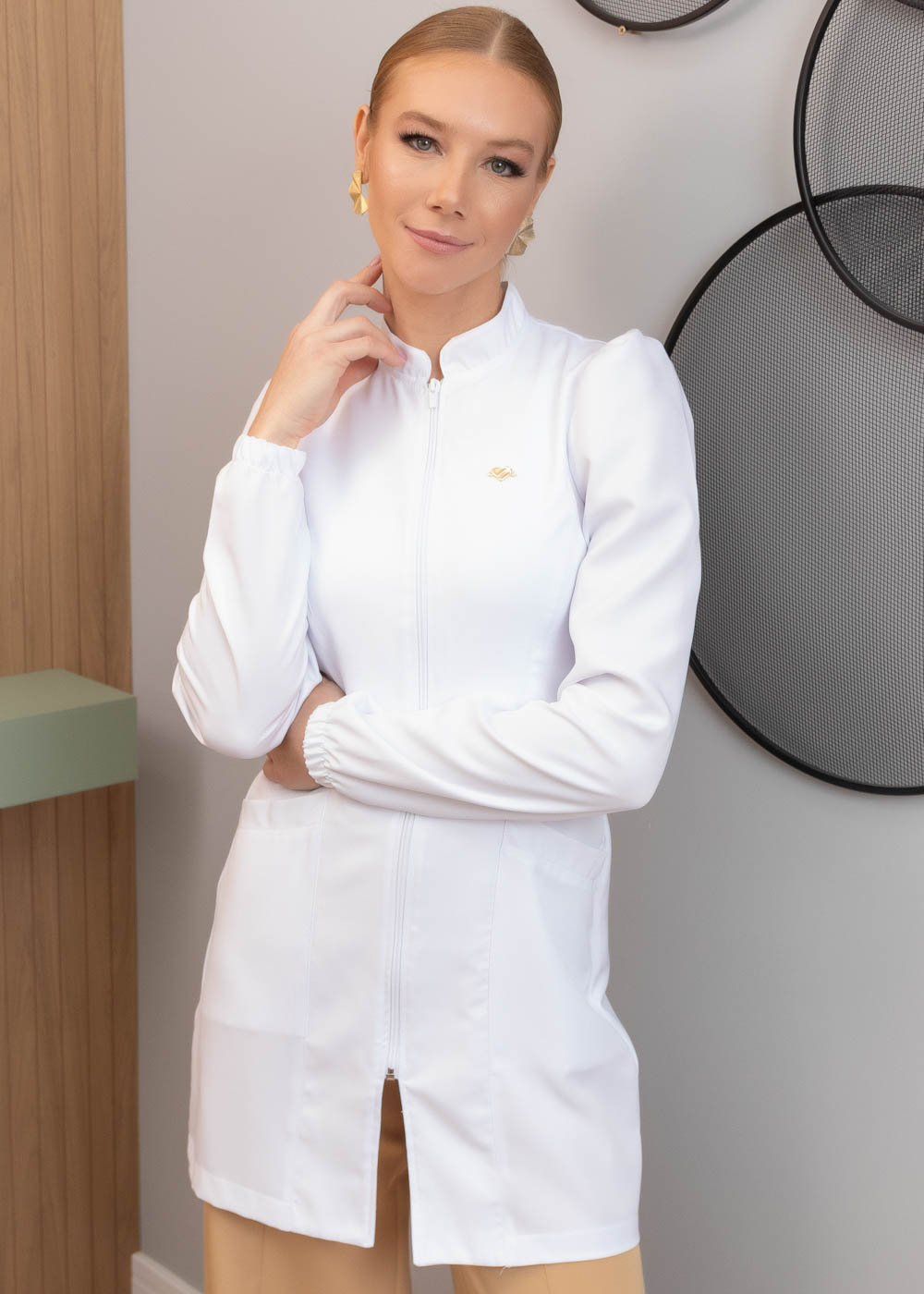 Jaleco Feminino Manga Bufante Gabardine Teddy Branco - Imagem 2